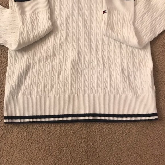 Tommy Hilfiger sweater - Picture 4 of 4